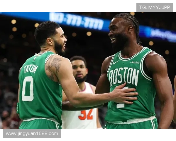 杰森·塔图姆带领波士顿凯尔特人迎接新赛季挑战 展现全能球星风采 杰森·塔图姆带领波士顿凯尔特人迎接新赛季挑战 展现全能球星风采