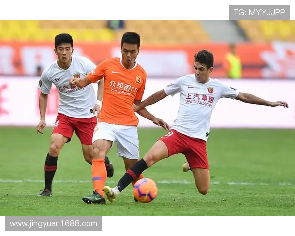 上海足球队逆袭之路揭秘洲际杯背后的奋斗与荣耀 上海足球队逆袭之路揭秘洲际杯背后的奋斗与荣耀